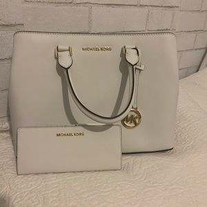 Michael Kors Handbag and wallet!